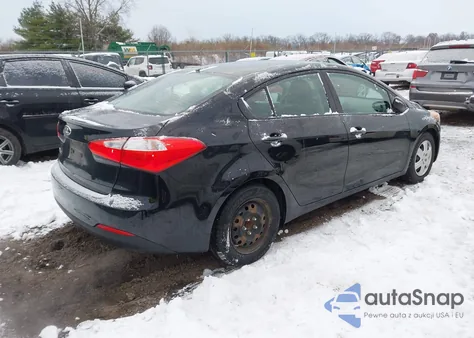 2015 Kia Forte Lx z USA, uszkodzony, nr VIN KNAFX4A63F5391377